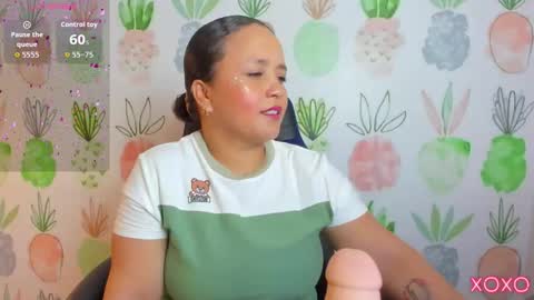 Snapshot of linda_rios_ chatting on November 10, 8:30 pm L I N D A online show from November 10, 8:30 pm