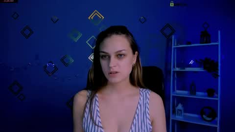 Snapshot of linda_save chatting on April 25, 8:50 am linda_save online show from April 25, 8:50 am