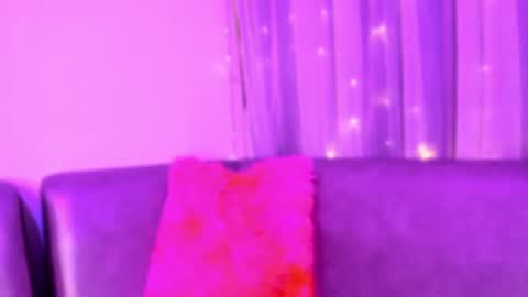 Snapshot of lindaa_miller chatting on December 31, 7:20 am linda miller online show from December 31, 7:20 am
