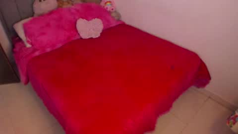 linda miller online show from November 25, 5:07 am