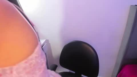 linda miller online show from November 30, 9:08 pm