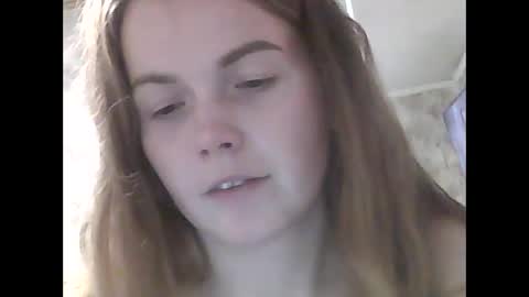 Snapshot of lindaahskys chatting on October 19, 7:36 pm LindaAhSkys online show from October 19, 7:36 pm