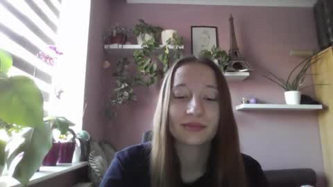 LindaAmore online show from September 9, 6:13 am