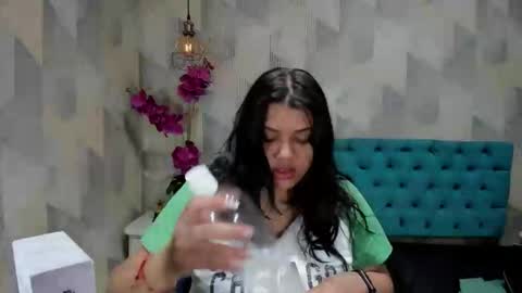    online show from October 24, 3:19 pm