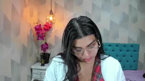    online show from November 14, 10:51 pm