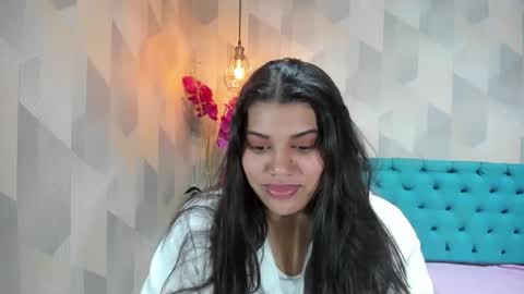 Snapshot of lindabreexlove chatting on June 5, 3:18 pm online show from June 5, 3:18 pm