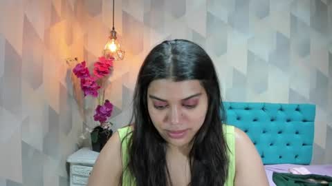 Snapshot of lindabreexlove chatting on June 21, 2:30 pm online show from June 21, 2:30 pm