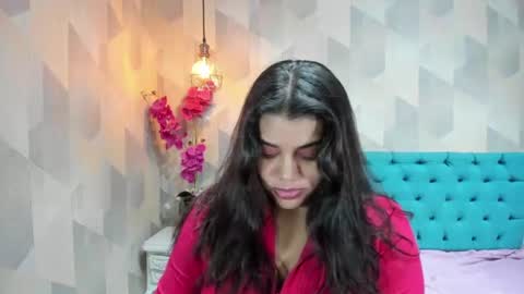 Snapshot of lindabreexlove chatting on June 27, 4:56 pm online show from June 27, 4:56 pm