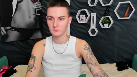 Snapshot of lindabryantt chatting on February 6, 7:24 am lindabryantt online show from February 6, 7:24 am