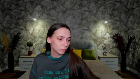 Snapshot of lindabryantt chatting on February 6, 2:15 pm lindabryantt online show from February 6, 2:15 pm