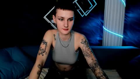 Snapshot of lindabryantt chatting on March 4, 4:20 pm lindabryantt online show from March 4, 4:20 pm