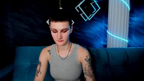 Snapshot of lindabryantt chatting on March 5, 10:44 am lindabryantt online show from March 5, 10:44 am