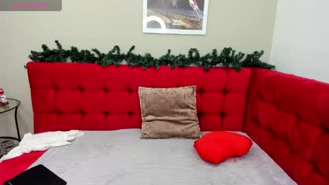 Linda online show from December 18, 1:33 am