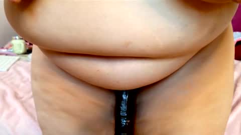 Snapshot of lindalovesexy chatting on October 23, 5:51 am Linda online show from October 23, 5:51 am