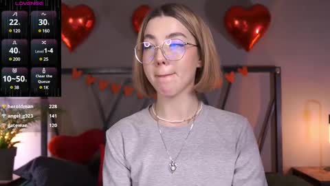 your Linda is back online show from February 17, 8:19 am