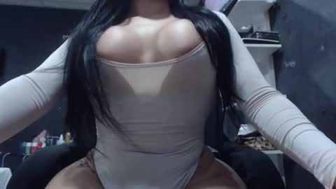 lindsaycozardeep online show from January 6, 2:54 pm