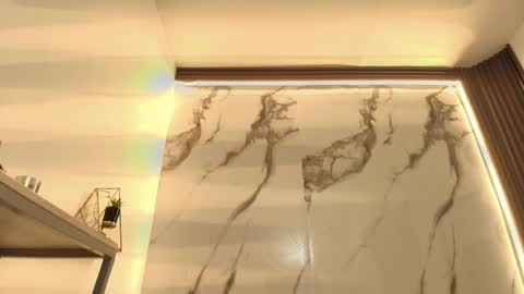  Lindsey  online show from January 10, 12:29 pm