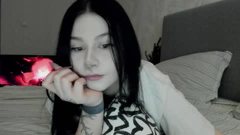 Snapshot of line_green chatting on February 1, 12:20 am Lina online show from February 1, 12:20 am