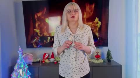 Chloe online show from February 7, 6:50 am