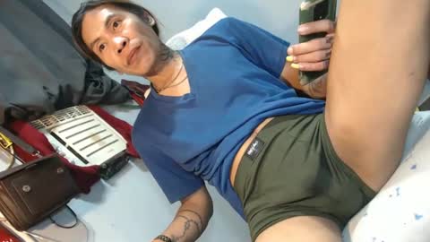 weng bustamante online show from December 23, 9:38 am