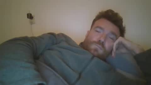 Snapshot of linguistixx333 chatting on January 8, 6:43 pm linguistixx333 online show from January 8, 6:43 pm