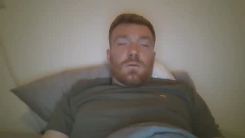 Snapshot of linguistixx333 chatting on April 3, 7:34 pm linguistixx333 online show from April 3, 7:34 pm