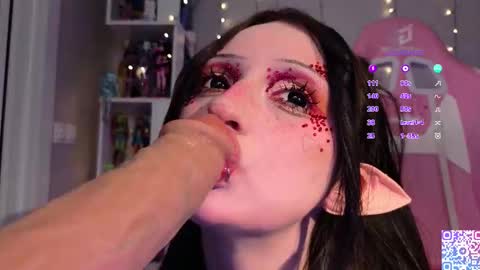 Lina online show from October 18, 9:48 pm