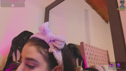 Snapshot of linoshka_1 chatting on March 12, 8:37 pm Luciana online show from March 12, 8:37 pm