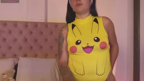 Snapshot of linoshka_1 chatting on April 1, 8:28 pm Luciana online show from April 1, 8:28 pm