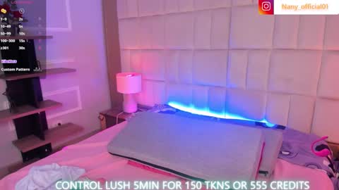 Snapshot of linsyadams chatting on January 16, 11:16 pm online show from January 16, 11:16 pm