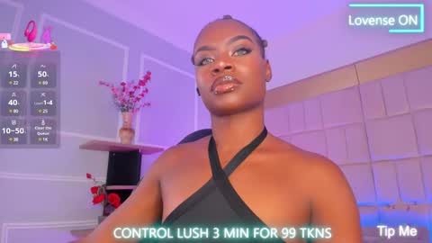 Snapshot of linsyadams chatting on March 4, 9:11 pm online show from March 4, 9:11 pm