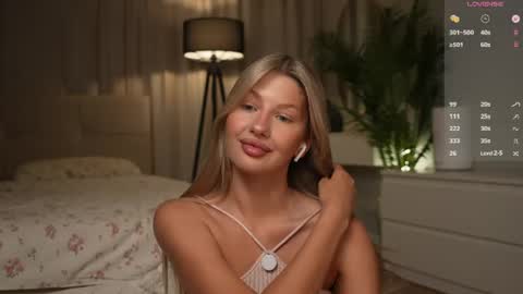 Snapshot of lintona chatting on July 24, 3:15 am lintona online show from July 24, 3:15 am