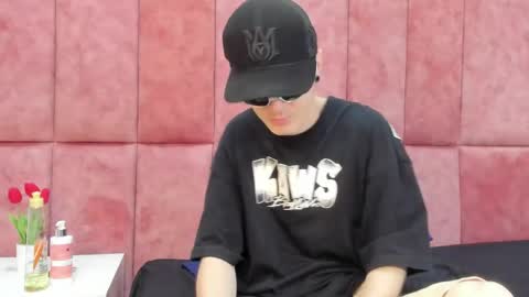 Lio online show from March 1, 4:25 am