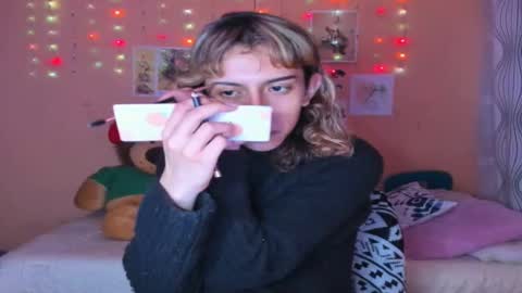 Snapshot of lio_rossue_ chatting on January 8, 4:04 am Lio Rouse online show from January 8, 4:04 am