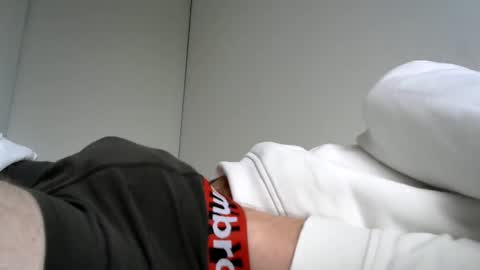 Snapshot of lion2662 chatting on January 3, 1:47 pm lion2662 online show from January 3, 1:47 pm