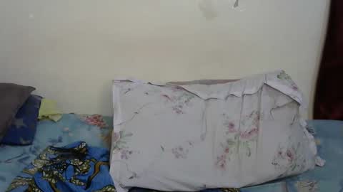 lionesss_ online show from October 1, 5:30 pm