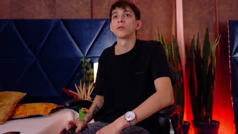 LION FOSTER online show from December 13, 10:04 pm