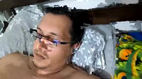 Snapshot of lionhot_36 chatting on December 17, 5:24 am lionhot_36 online show from December 17, 5:24 am