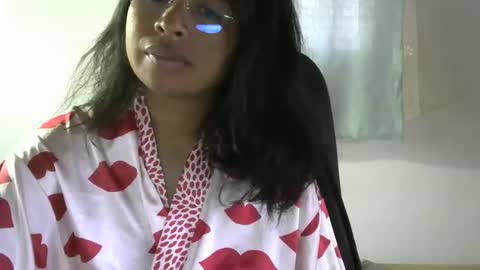 Snapshot of liora_selene chatting on April 20, 3:42 am liora online show from April 20, 3:42 am