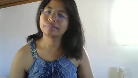 Liora selenex online show from February 2, 4:44 am