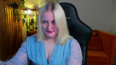 LioraArdyn online show from May 7, 5:18 pm