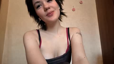 liorasin online show from February 10, 7:45 am