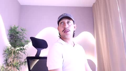 liorenvyx online show from May 6, 6:02 pm