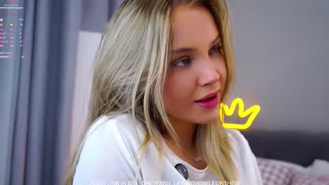 Amelia online show from November 25, 1:05 am