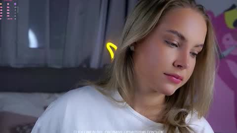 Amelia online show from January 8, 1:19 am