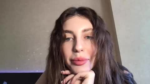 lipsylolly online show from February 19, 8:43 am