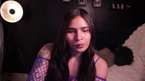 Snapshot of lireesa chatting on December 1, 3:44 am Lire online show from December 1, 3:44 am