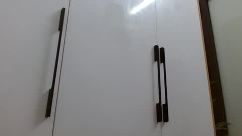 Snapshot of lisa_1011 chatting on March 15, 10:27 pm lisa_1011 online show from March 15, 10:27 pm