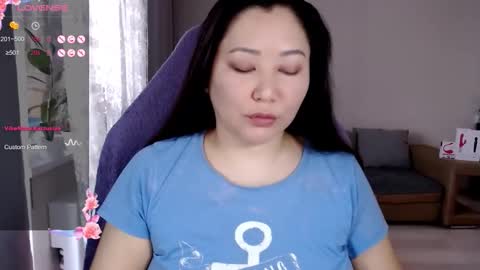 Snapshot of lisa_______ chatting on November 5, 6:57 am Lisa Harris online show from November 5, 6:57 am