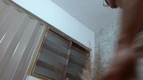 Lisa and Andru online show from October 1, 2:01 pm